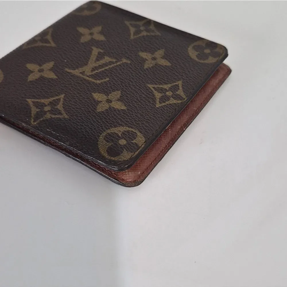 Louis Vuitton Bifold Monogram Wallet